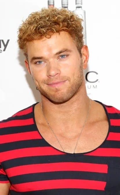 Kellan Lutz 4